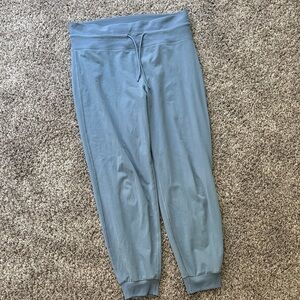 VUORI Women’s Blue Performance Jogger Large